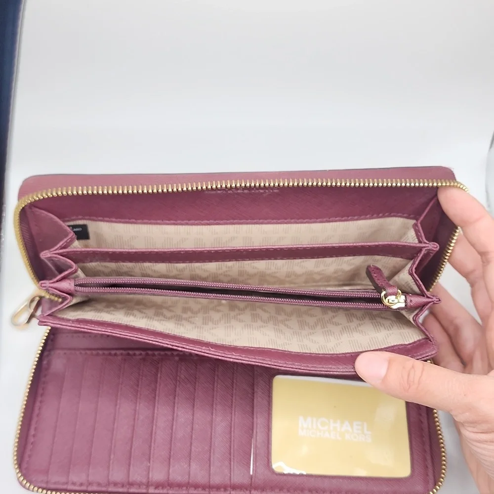 Michael Kors Large Continental Wallet Wristlet Leather, Bordeaux color Like New - Picture 10 of 11